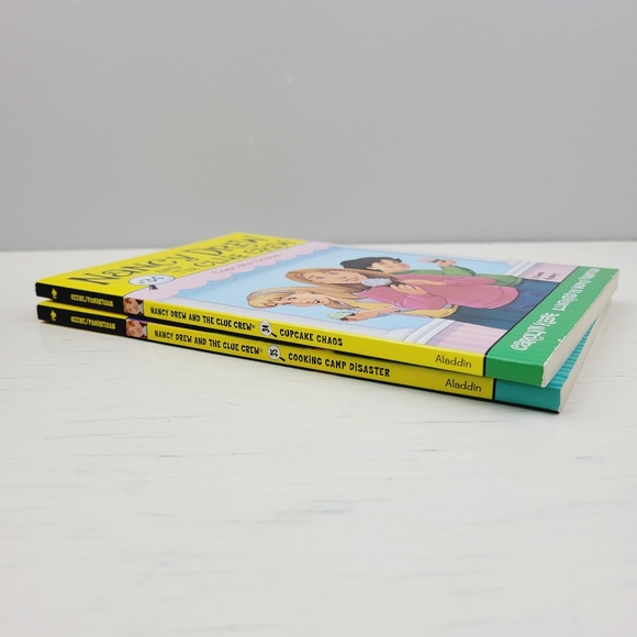 2 Book Bundle Nancy Drew and the Clue Crew Book Set of 2 #34 and #35 Vintage - Picture 11 of 12